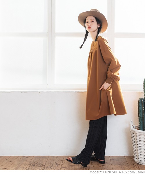 coca(coca)(コカ)の「ボートネックギャザーチュニック(チュニック・レディース・ブラック/キャメル・ONE SIZE)」の6枚目の写真