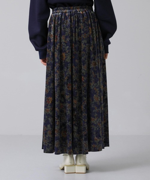 KBF（ケイビーエフ）の「プリントベロアロングスカート（スカート・レディース・ベージュ系その他/ブルー系その他・ONE）」の15枚目の写真