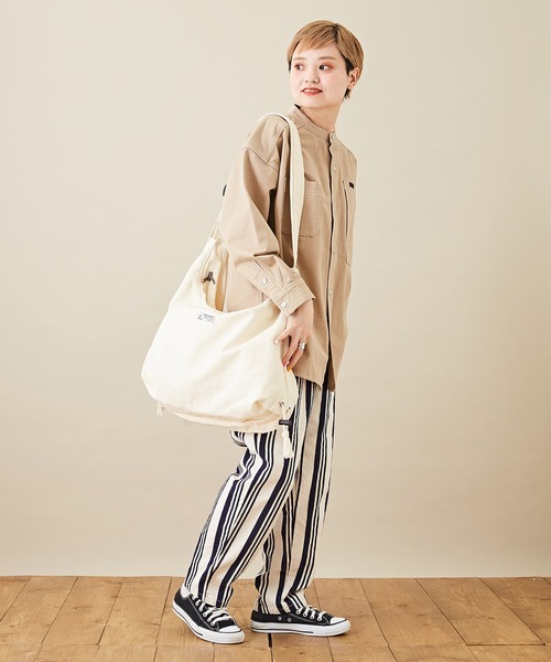 CUBE SUGAR（キューブシュガー）の「オックスビッグスタンドカラー長袖シャツジャケット（ノーカラージャケット・レディース・ベージュ/グリーン/オレンジ・M）」の4枚目の写真