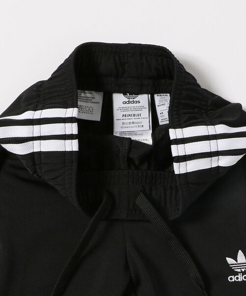 こども ビームス（コドモビームス）の「adidas / アディカラー SST トラックスーツ 22（100～130㎝）（ジャージ・キッズ・ブラック・100/110/120/130）」の6枚目の写真