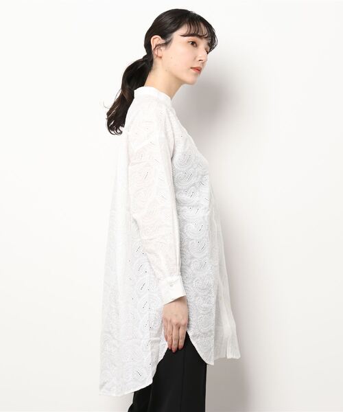 NICOLE white（ニコルホワイト）の「ペイスリー柄 生地刺繍ロングブラウス（シャツ/ブラウス・レディース・ブラック/オフホワイト・FREE）」の3枚目の写真
