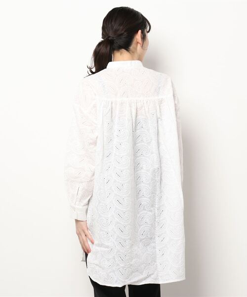 NICOLE white（ニコルホワイト）の「ペイスリー柄 生地刺繍ロングブラウス（シャツ/ブラウス・レディース・ブラック/オフホワイト・FREE）」の4枚目の写真