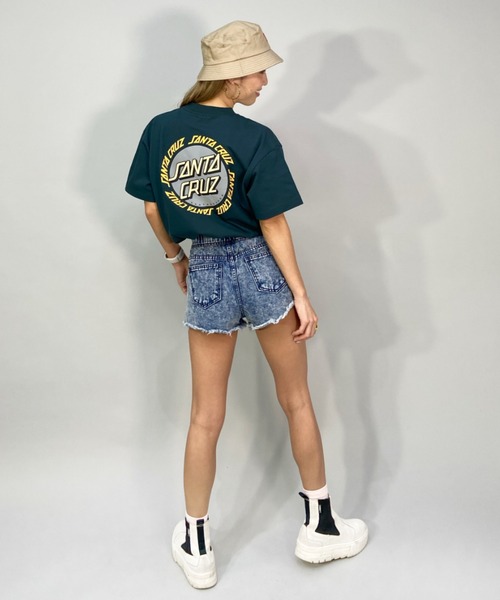 SANTA CRUZ(サンタクルーズ)の「【ムラサキスポーツ別注】SANTACRUZ/サンタクルーズ ルーズシルエット バックプリントTシャツ 502221445(Tシャツ/カットソー・レディース・グレー/グリーン/ブラック/ホワイト・L/XL/M)」の15枚目の写真