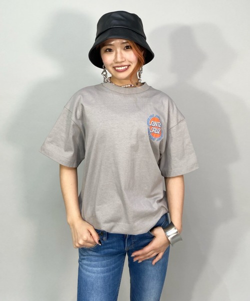 SANTA CRUZ(サンタクルーズ)の「【ムラサキスポーツ別注】SANTACRUZ/サンタクルーズ ルーズシルエット バックプリントTシャツ 502221445(Tシャツ/カットソー・レディース・グレー/グリーン/ブラック/ホワイト・L/XL/M)」の8枚目の写真