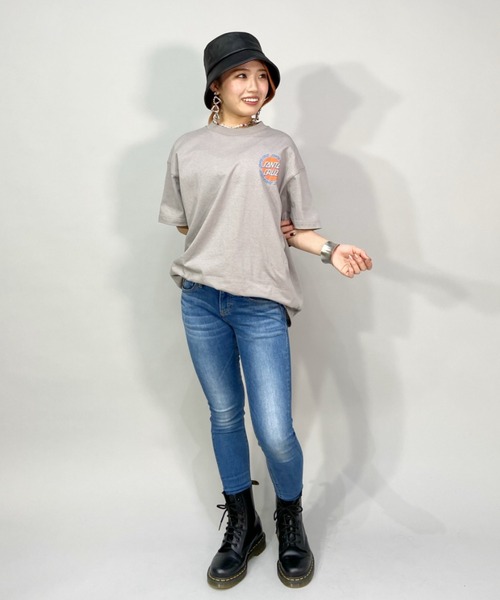 SANTA CRUZ(サンタクルーズ)の「【ムラサキスポーツ別注】SANTACRUZ/サンタクルーズ ルーズシルエット バックプリントTシャツ 502221445(Tシャツ/カットソー・レディース・グレー/グリーン/ブラック/ホワイト・L/XL/M)」の10枚目の写真