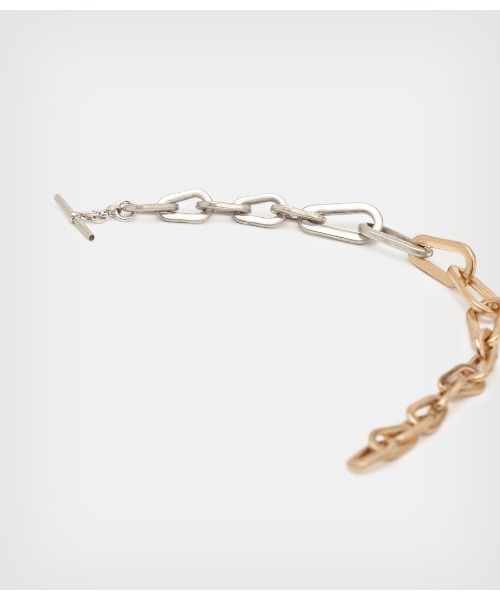 ALLSAINTS（オールセインツ）の「CARRIE CHUNKY CHAIN BRACELET | CARRIE CHUNKY CHAIN ブレスレット（ブレスレット・レディース・ゴールド系その他・ONE SIZE）」の4枚目の写真