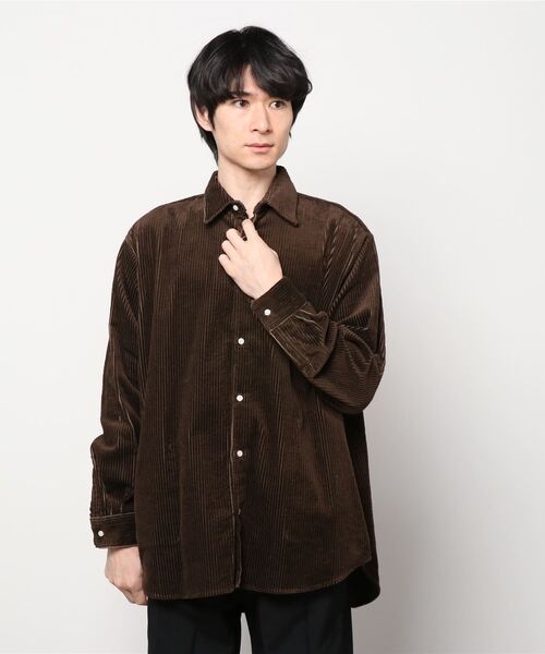 KURO(クロ)の「【KURO】5W CORDUROY BIG SHIRT(シャツ/ブラウス・メンズ・ブラウン/アイボリー・MEDIUM/X-SMALL)」の2枚目の写真