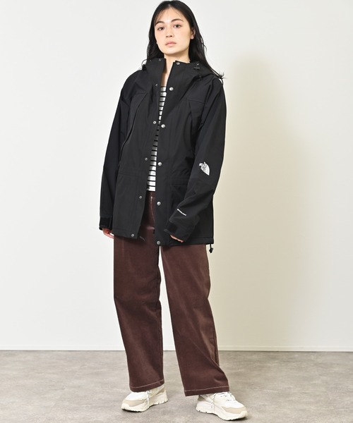 THE NORTH FACE（ザノースフェイス）の「THE NORTH FACE ザ ノースフェイス 1994 レトロ フューチャーライトマウンテンパーカー（マウンテンパーカー・レディース・ブラック/レッド/ゴールド/ブルー・S/XS/M）」の5枚目の写真