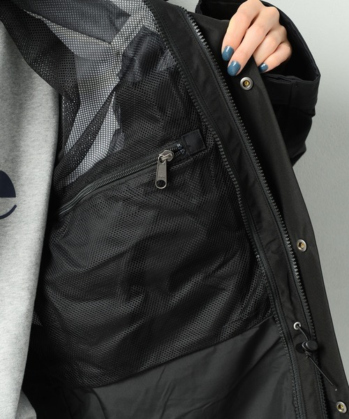 THE NORTH FACE（ザノースフェイス）の「THE NORTH FACE ザ ノースフェイス 1994 レトロ フューチャーライトマウンテンパーカー（マウンテンパーカー・レディース・ブラック/レッド/ゴールド/ブルー・S/XS/M）」の18枚目の写真