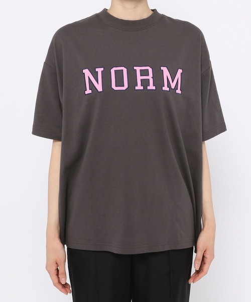 PAGEBOY(ページボーイ)の「カラフルカレッジTシャツ(Tシャツ/カットソー・レディース・チャコールグレー/オフホワイト/オートミール・FREE)」の18枚目の写真