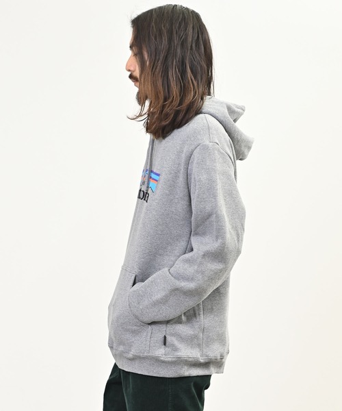 patagonia(パタゴニア)の「Patagonia(パタゴニア) アップライザル ロゴフーディパーカー(パーカー・メンズ・グレー・M/XL/L/XXL)」の2枚目の写真