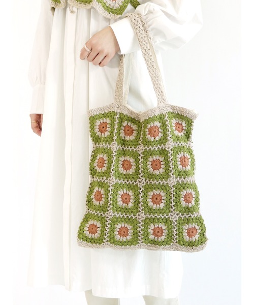 ehka sopo（エヘカソポ）の「配色かぎ針編みトートバッグ（トートバッグ・レディース・ブラック/グリーン/キナリ・ﾌﾘ-）」の3枚目の写真
