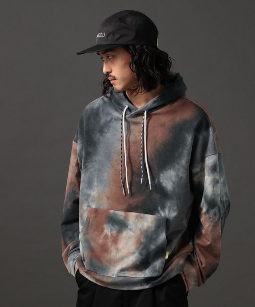 BAYFLOW(ベイフロー)の「【POSER(ポーザー)】プリントパーカー(パーカー・メンズ・ダークブラウン/ブラック・LARGE/MEDIUM)」の2枚目の写真