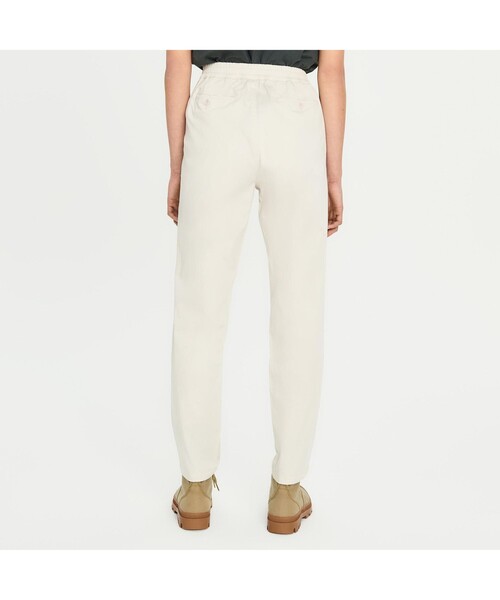 AIGLE（エーグル）の「吸水速乾 ストレッチ スリム テーパードパンツ（その他パンツ・レディース・ブラック/モスグリーン/アイボリー・38/36/34）」の6枚目の写真