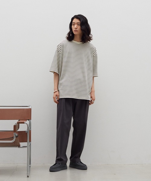 WYM LIDNM(ウィム バイ リドム)の「NARROW BORDER WIDE TEE(Tシャツ/カットソー・メンズ・チャコール/グレー/ホワイト/ネイビー・S/M/L)」の8枚目の写真