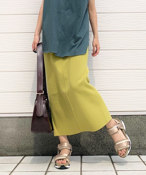 Q（キュー）の「ダンボールタイトスカート（スカート・レディース・ネイビー/マスタード/オレンジ/アイボリー・MEDIUM）」の3枚目の写真