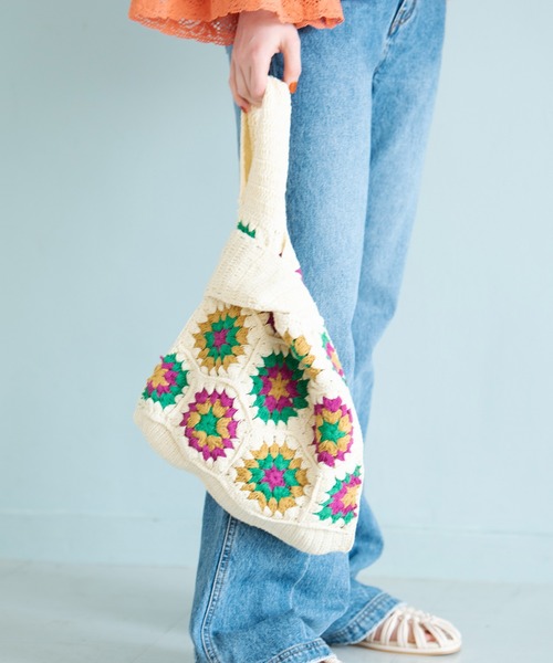 Crisp（クリスプ）の「クロシェモチーフバッグ（ハンドバッグ・レディース・ブラウン/アイボリー・FREE）」の4枚目の写真