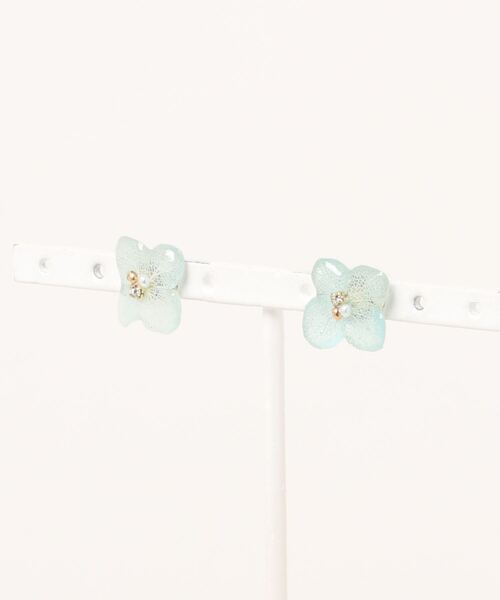 tone（トーン）の「【よひらのはな】紫陽花の花びらピアス（ピアス（両耳用）・レディース・ホワイト/パープル/ネイビー/グレー/ピンク/ブルー/グリーン/グリーン系その他・FREE）」の6枚目の写真