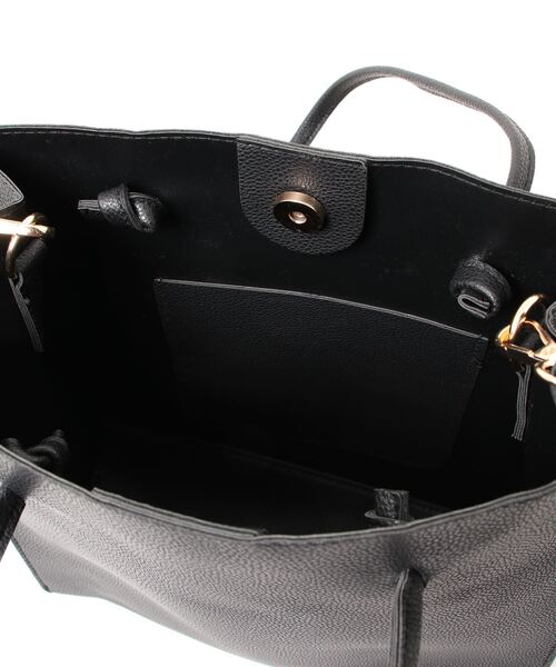 Chaco closet(チャコ クローゼット)の「フェイクレザー2wayポーチ付きスクエアトートBAG(トートバッグ・レディース・ブラック/キャメル・FREE)」の16枚目の写真