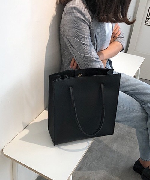 Chaco closet（チャコ クローゼット）の「フェイクレザー2wayポーチ