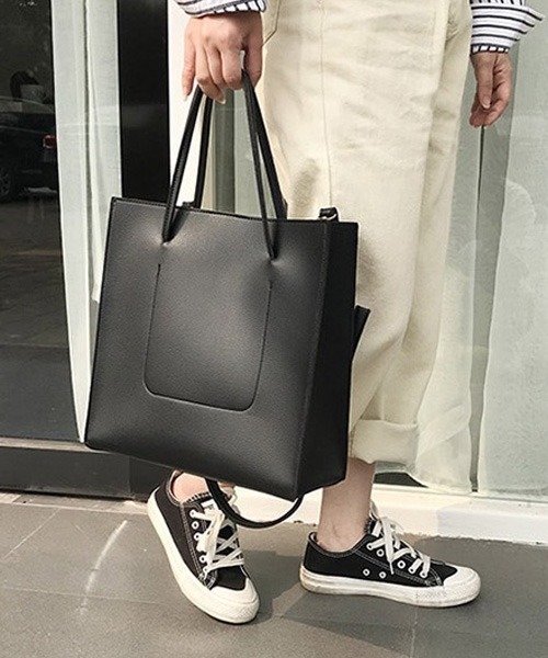 Chaco closet（チャコ クローゼット）の「フェイクレザー2wayポーチ