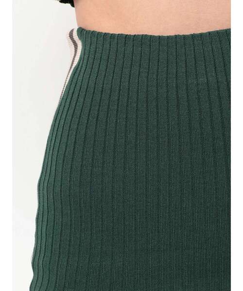 GYDA（ジェイダ）の「【セットアップ着用可】サイドライン ニットスカートライクショートパンツ（スカート・レディース・グリーン/ピンク/ブラック・FREE）」の14枚目の写真