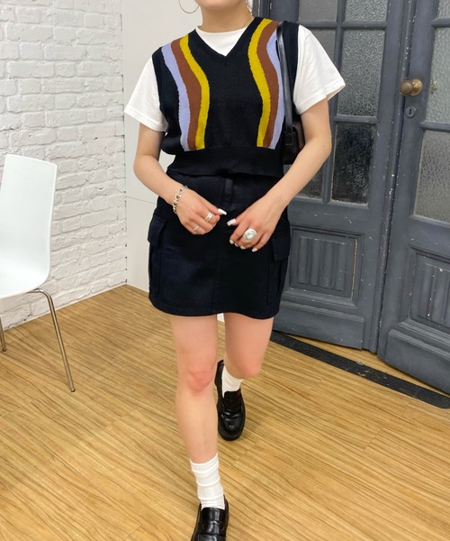 WHO'S WHO gallery（フーズフーギャラリー）の「ストライプウェーブニットベスト（ベスト・レディース・ブラック/ブラウン/オフホワイト・FREE）」の10枚目の写真