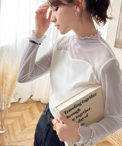 classicalelf(クラシカルエルフ)の「360度盛れる。リブドッキングメロウシアー素材カットソー(Tシャツ/カットソー・レディース・ブラック/ピンクベージュ/ホワイト・LARGE/MEDIUM/SMALL/X-LARGE)」の9枚目の写真