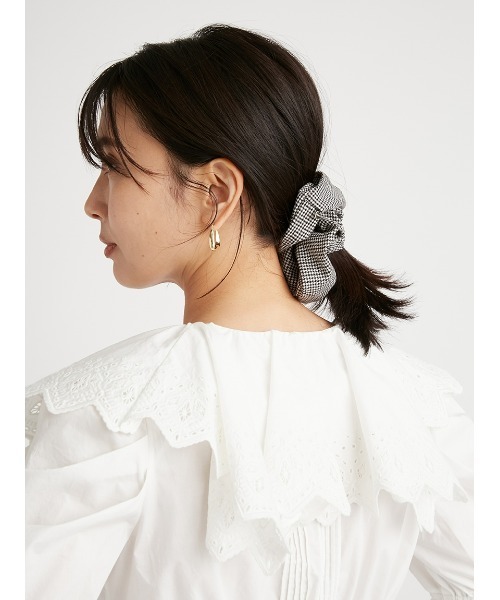 SNIDEL（スナイデル）の「バリエシュシュ（シュシュ・レディース・キャメル/チェック/ライトブルー・FREE）」の3枚目の写真