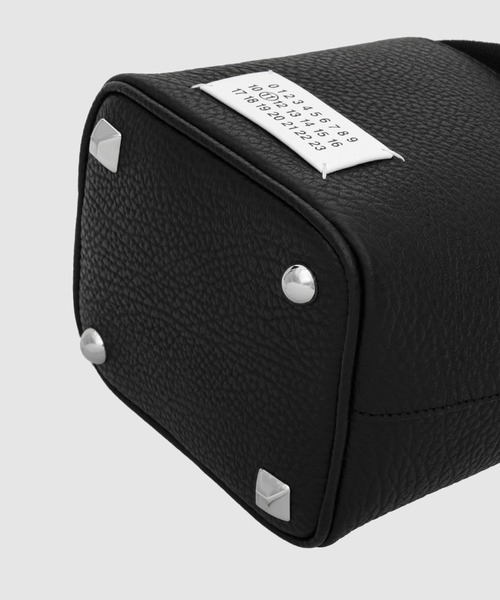 Maison Margiela(メゾンマルジェラ)の「SHOULDER BAG(ショルダーバッグ・レディース・ブラック/その他・FREE)」の6枚目の写真