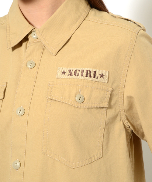 X-girl(エックスガール)の「【NYLON7月号掲載】BADGED ARMY SHIRT(シャツ/ブラウス・レディース・ベージュ/オリーブ/ネイビー・2/1)」の8枚目の写真