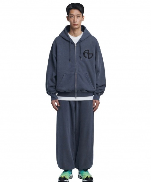 Mサイズ ジップアップフーディーのみ GOODS | WINNER OFFICIAL WEBSITE