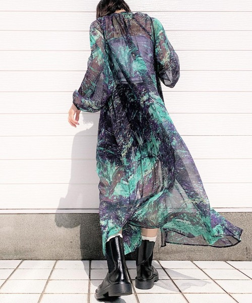 Q(キュー)の「ペインティングマキシワンピ(ワンピース・レディース・グリーン系その他/ピンク系その他・MEDIUM)」の6枚目の写真