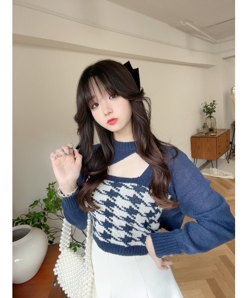 titty＆Co. PETIT by poyo（ティティーアンドコープティバイポヨ）の「【titty&Co.PETIT by poyo】ショート丈ニット×チェックビスチェセット（ニット/セーター・レディース・ネイビー/ベージュ系その他・FREE）」の3枚目の写真