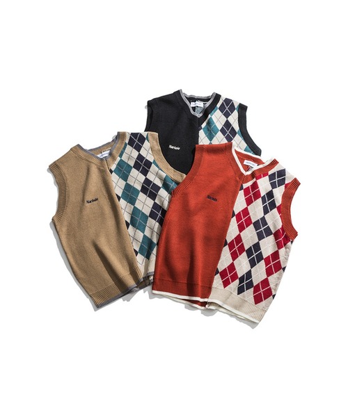 CORPUS TOKYO（コーパス トーキョー）の「アーガイルVネックニットベスト（ベスト・メンズ・ブラック/ベージュ/レッド・1/2/3）」の9枚目の写真
