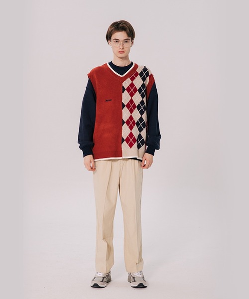 CORPUS TOKYO（コーパス トーキョー）の「アーガイルVネックニットベスト（ベスト・メンズ・ブラック/ベージュ/レッド・1/2/3）」の17枚目の写真