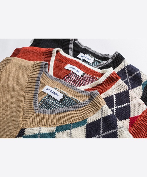 CORPUS TOKYO（コーパス トーキョー）の「アーガイルVネックニットベスト（ベスト・メンズ・ブラック/ベージュ/レッド・1/2/3）」の6枚目の写真