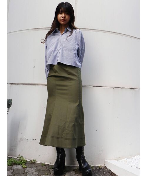 MURUA(ムルーア)の「ストライプクロップドカラーシャツ(シャツ/ブラウス・レディース・ブルー/レッド/グリーン/ネイビー・FREE)」の7枚目の写真