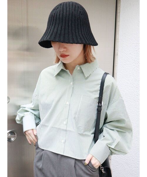 MURUA(ムルーア)の「ストライプクロップドカラーシャツ(シャツ/ブラウス・レディース・ブルー/レッド/グリーン/ネイビー・FREE)」の10枚目の写真