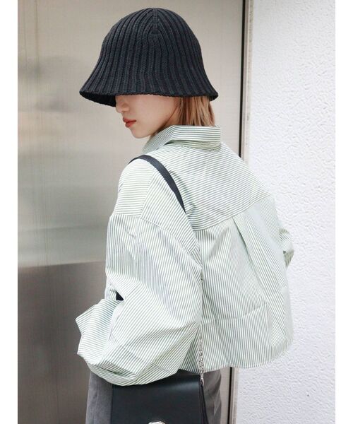 MURUA(ムルーア)の「ストライプクロップドカラーシャツ(シャツ/ブラウス・レディース・ブルー/レッド/グリーン/ネイビー・FREE)」の12枚目の写真