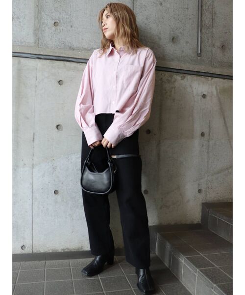 MURUA(ムルーア)の「ストライプクロップドカラーシャツ(シャツ/ブラウス・レディース・ブルー/レッド/グリーン/ネイビー・FREE)」の19枚目の写真