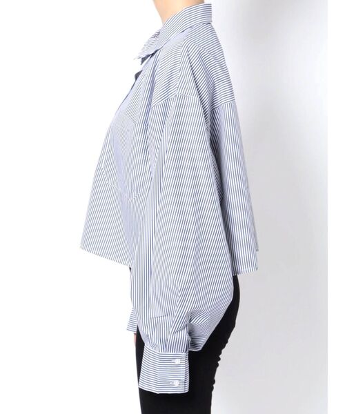 MURUA(ムルーア)の「ストライプクロップドカラーシャツ(シャツ/ブラウス・レディース・ブルー/レッド/グリーン/ネイビー・FREE)」の22枚目の写真