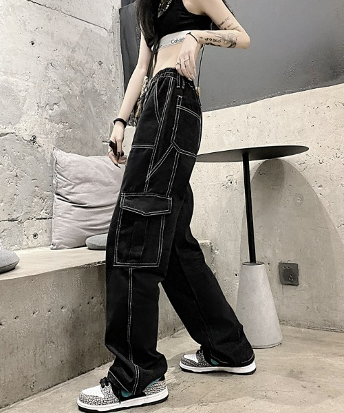 .KOM（ドットコム）の「A'GEM/9 × .kom『.komセレクト/ドットケーオーエムセレクト』ステッチアクセント カーゴパンツ（カーゴパンツ・レディース・ブラック・M/L）」の9枚目の写真