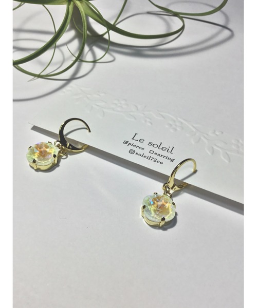tone(トーン)の「【Le soleil】ラウンドフレンチフック スワロフスキーピアス(MA)(ピアス(両耳用)・レディース・ブラック系その他/ホワイト系その他・FREE)」の1枚目の写真