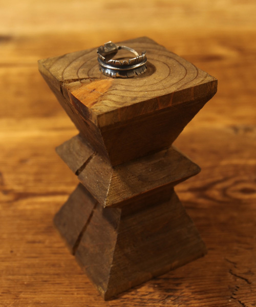 amp japan（アンプジャパン）の「インディアンジュエリー テイスト~Etenal Feather Ring（リング・メンズ・シルバー・FREE）」の2枚目の写真