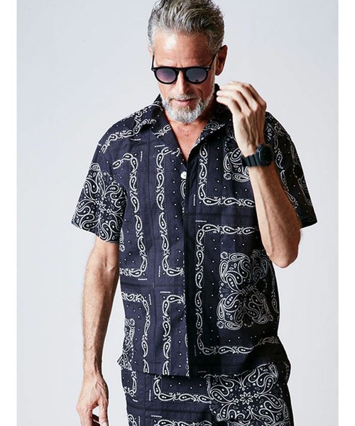 1 piu 1 uguale 3（ウノピゥウノウグァーレトレ）の「113 ORIGINAL BANDANA PATCH　HOLIDAY S/S SHIRTS（シャツ/ブラウス・メンズ・レッド/ブラック/ターコイズブルー・Ⅳ/Ⅴ）」の2枚目の写真