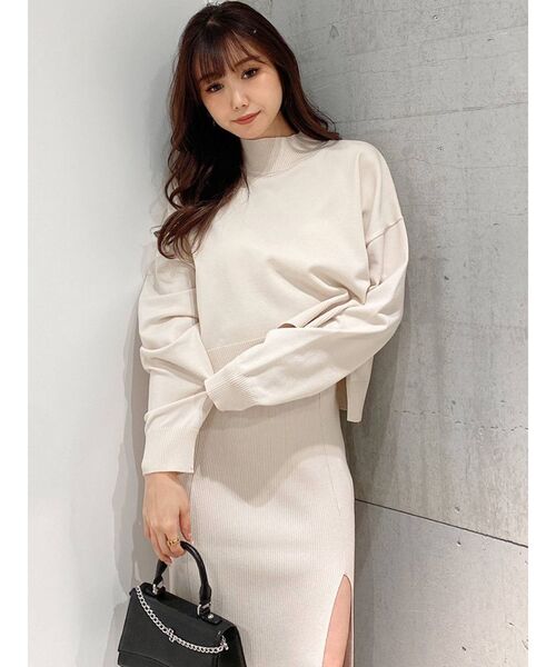 GYDA（ジェイダ）の「【セットアップ着用可】サイドスリットボトルネック ショートニットトップス（ニット/セーター・レディース・アイボリー/ブラック/ベージュ・FREE）」の2枚目の写真