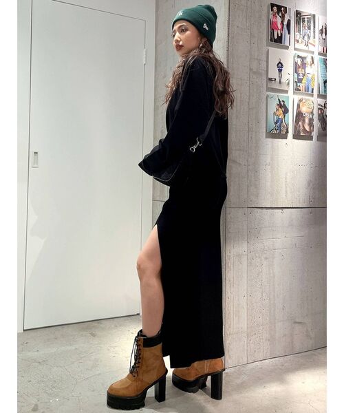 GYDA（ジェイダ）の「【セットアップ着用可】サイドスリットボトルネック ショートニットトップス（ニット/セーター・レディース・アイボリー/ブラック/ベージュ・FREE）」の4枚目の写真