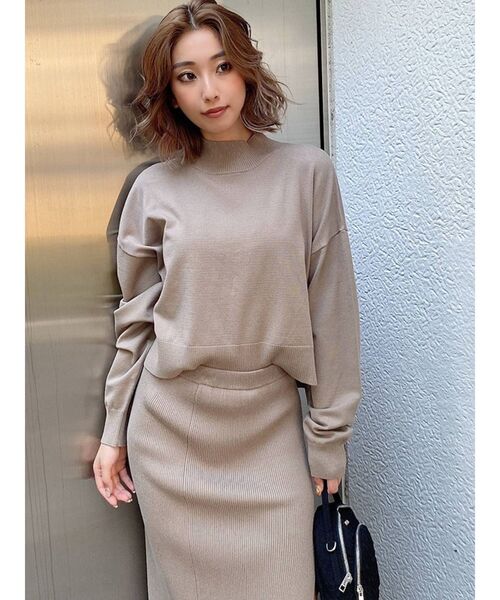 GYDA（ジェイダ）の「【セットアップ着用可】サイドスリットボトルネック ショートニットトップス（ニット/セーター・レディース・アイボリー/ブラック/ベージュ・FREE）」の6枚目の写真