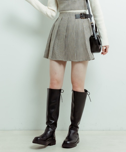 OLIVE des OLIVE(オリーブデオリーブ)の「サイドベルトミニプリーツスカート(スカート・レディース・クリーム/ベージュ/ネイビー/ブラック・FREE)」の17枚目の写真